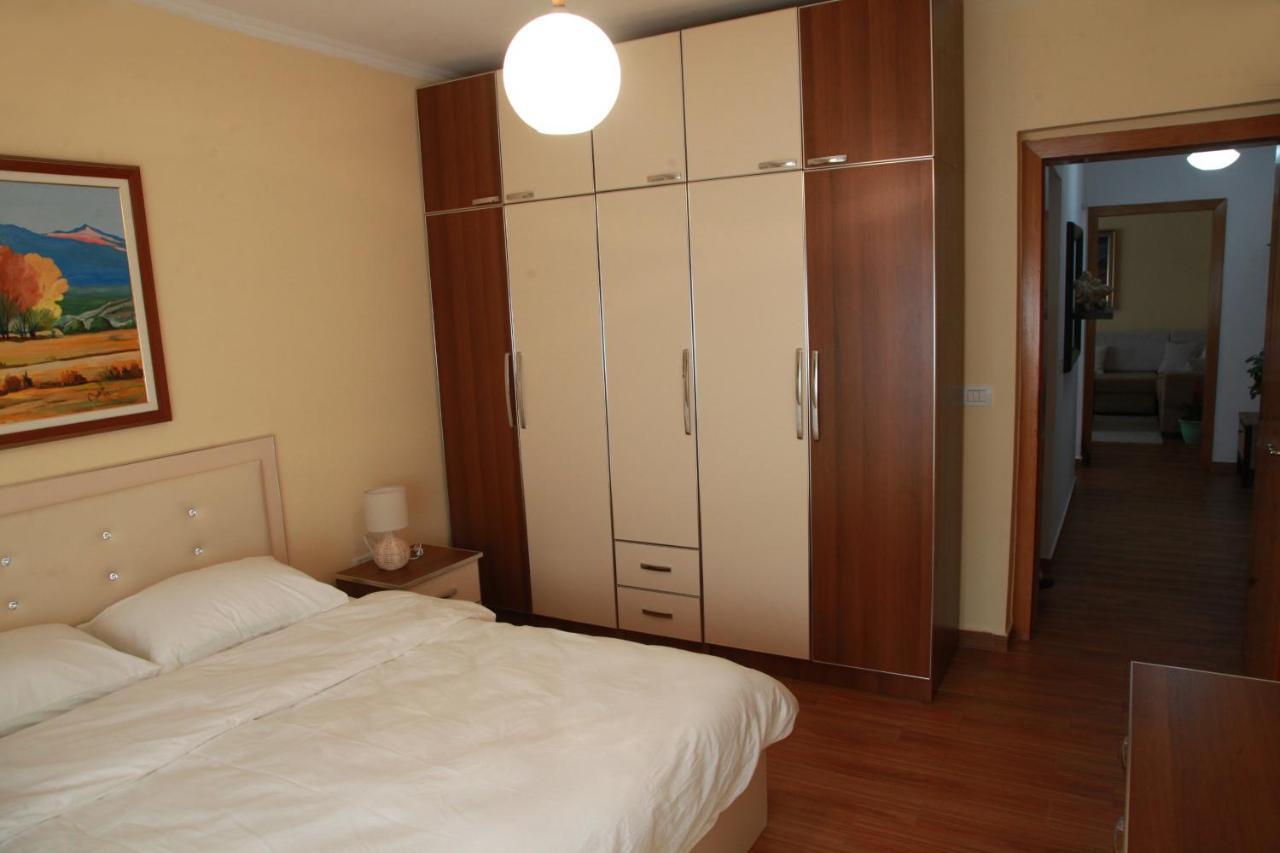 Cozy Central Apartment Tirana Exterior foto