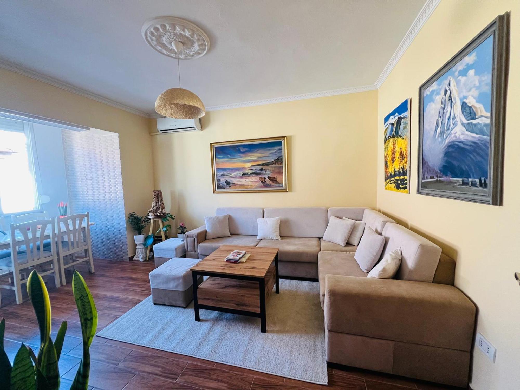 Cozy Central Apartment Tirana Exterior foto